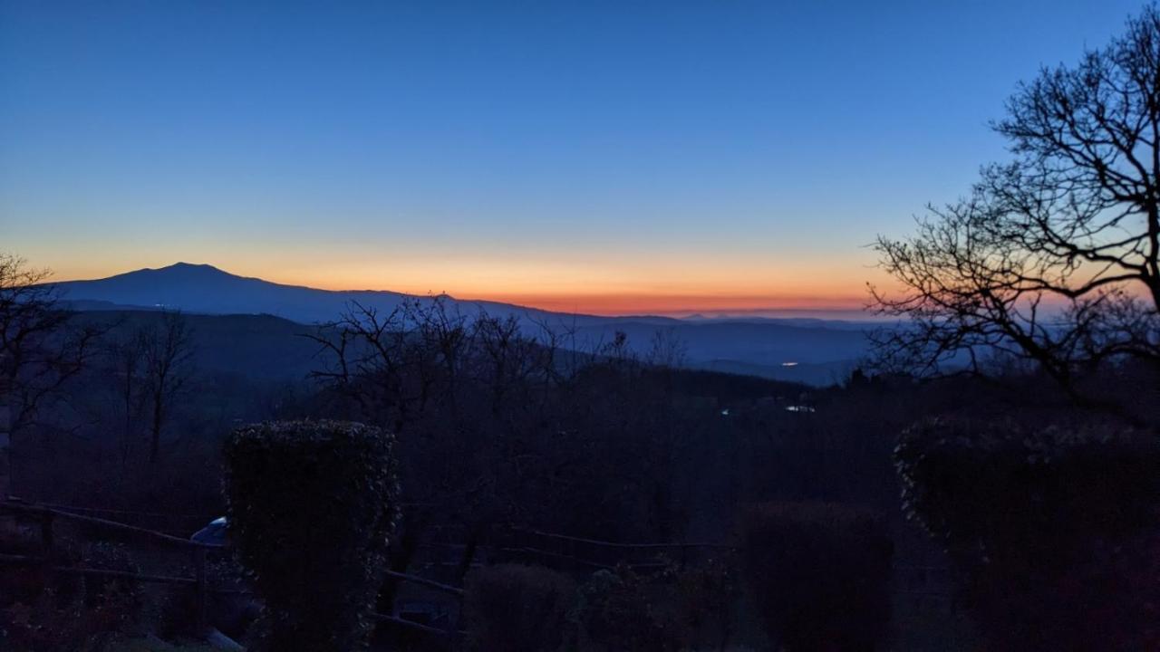 Borgo Fastelli Aparthotel Sarteano Bagian luar foto