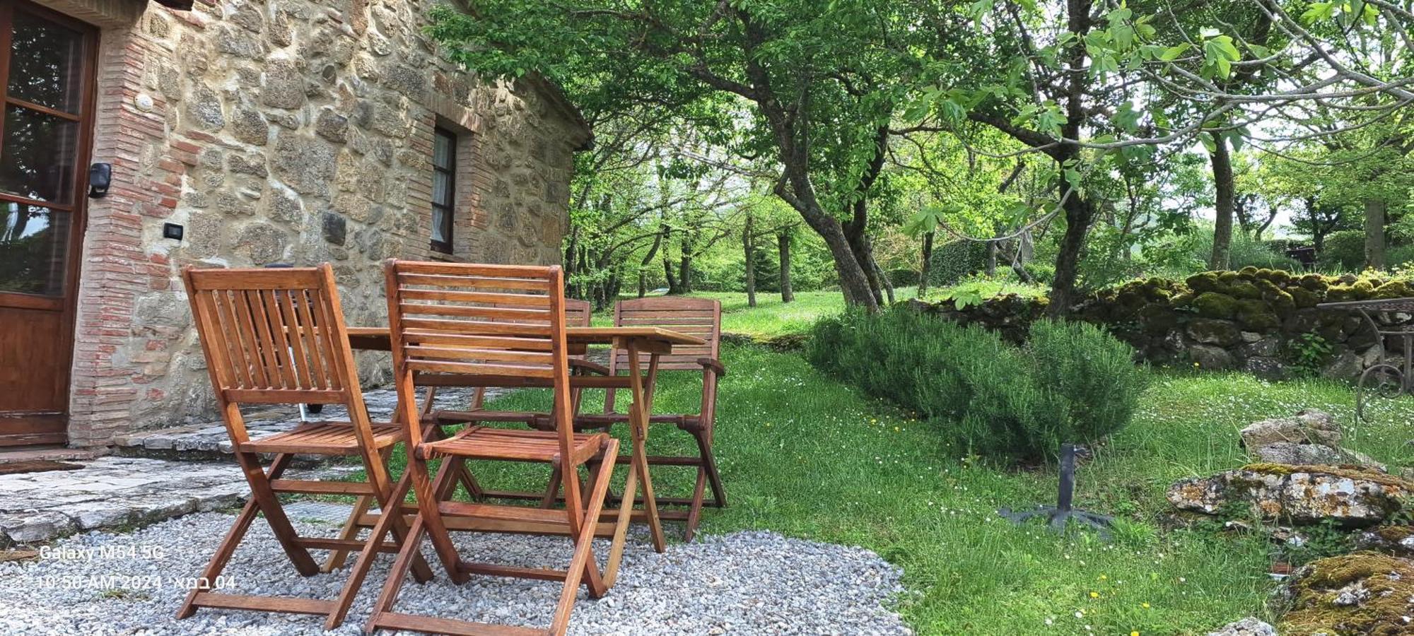 Borgo Fastelli Aparthotel Sarteano Bagian luar foto